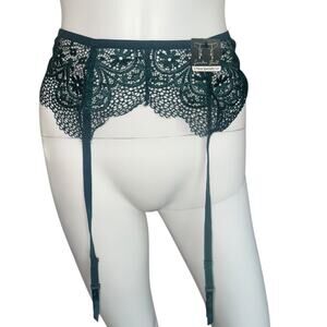 Green lace garter belt new with tags sexy womens lingerie large